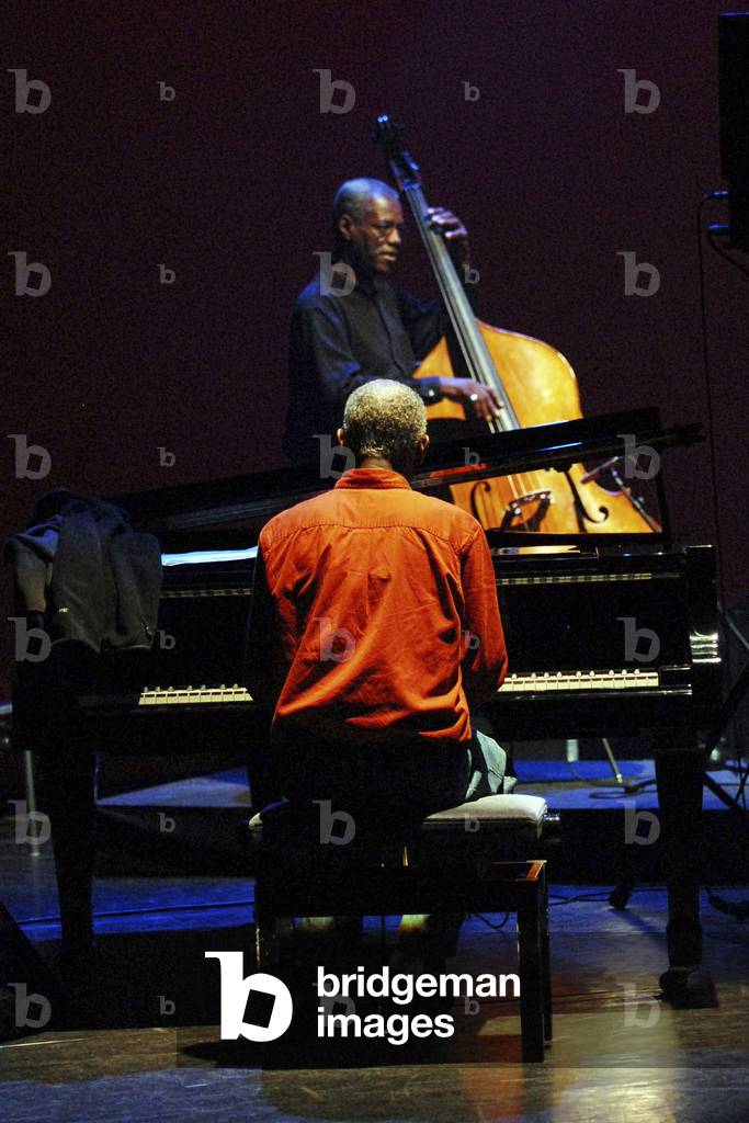 Pianist and bassist in