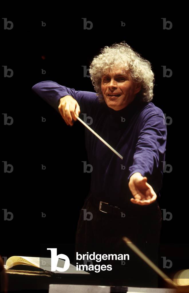 Simon Rattle - Portrait of the British conductor born in 1955 rehearsing in Paris in 1999