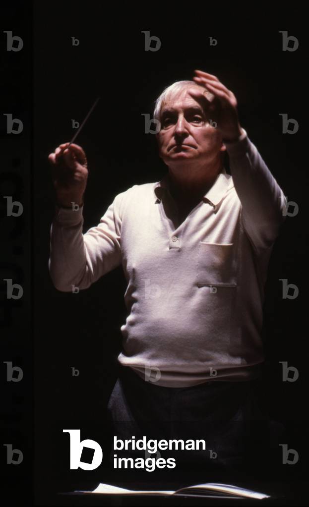 Vaclav Neumann - portrait of the Czech conductor, violinist, and viola player, conducting in 1988
