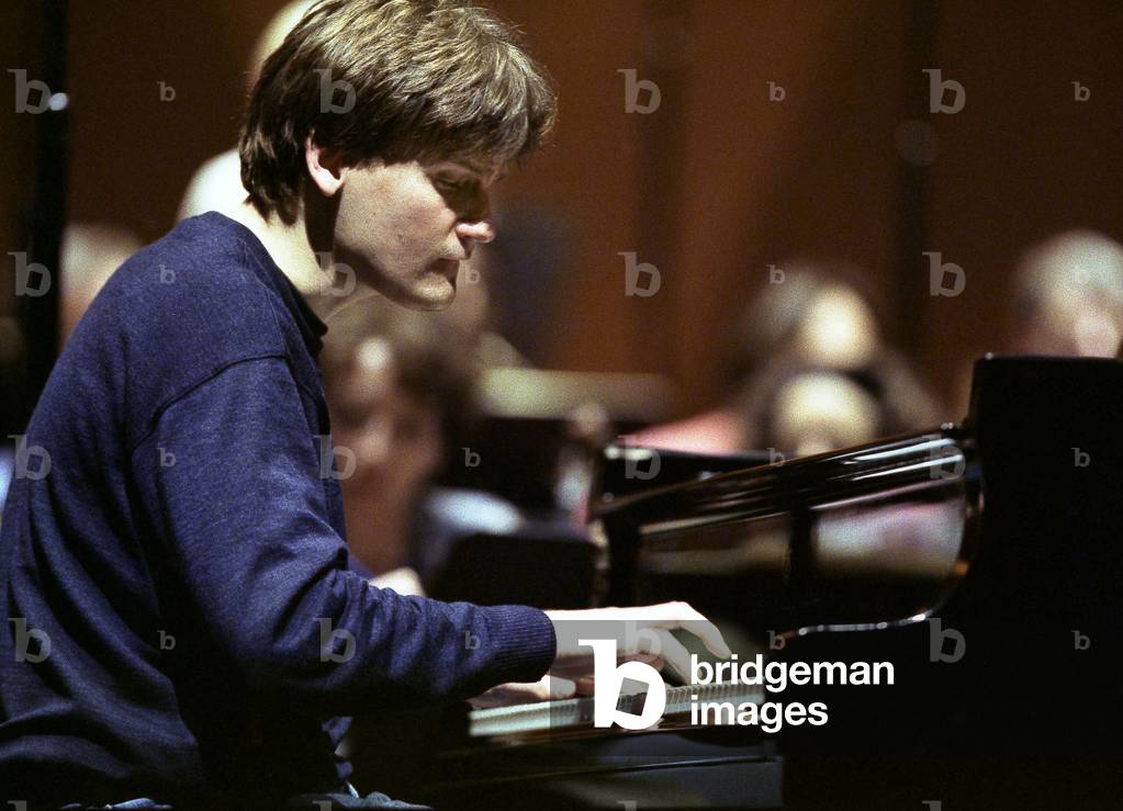 Olli Mustonen - Paris 2002 - Portrait of the Finnish pianist born in 1967 -