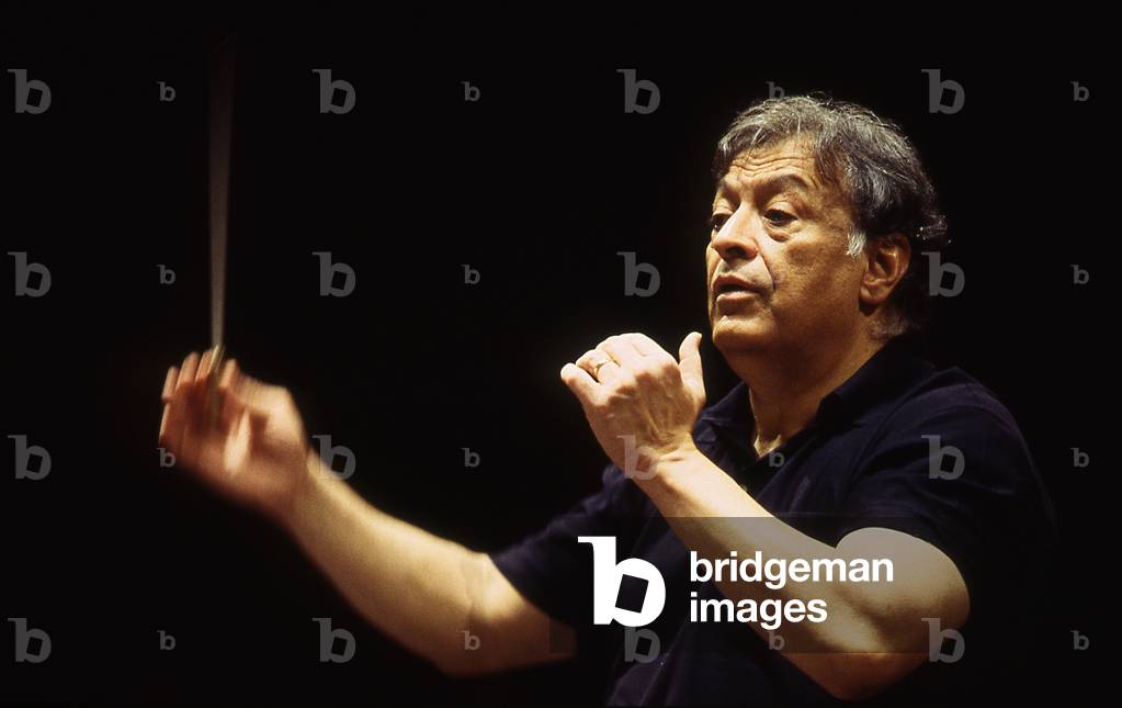 Zubin Mehta - portrait of the Indian conductor performing in Paris, France, October 2001.  b. 29 April 1936.