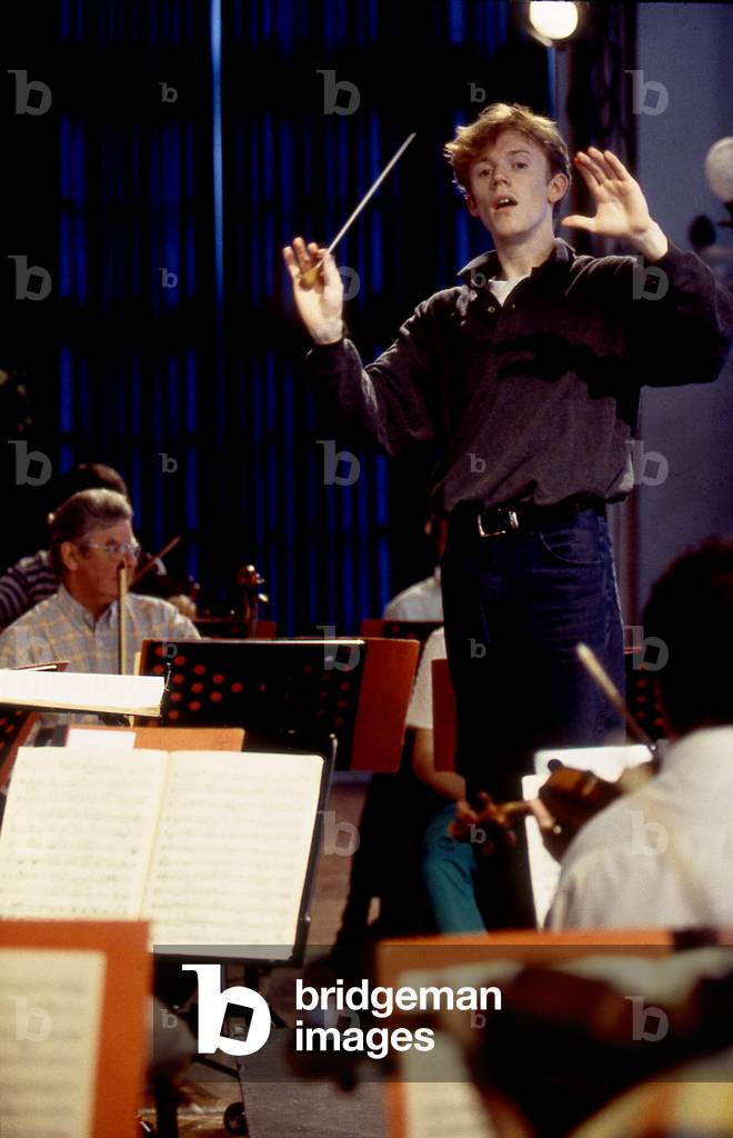 Daniel Harding (b. 31 August 1975) conducting  orchestre de Paris. British conductor, Paris 1997.