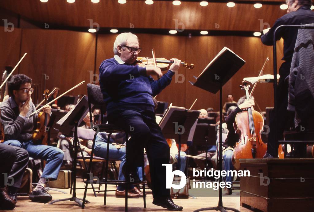 Isaac Stern, Paris, France, 1987 (photo)