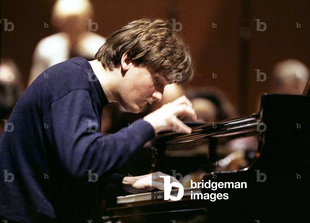 Olli Mustonen - Paris 2002 - Portrait of the Finnish pianist born in 1967