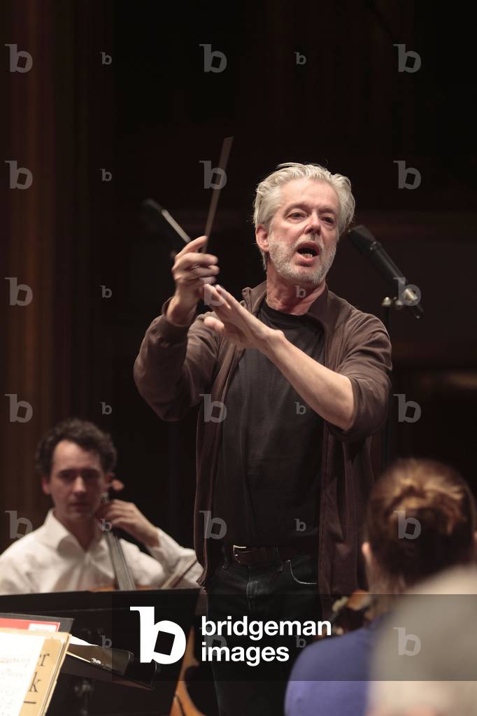 Jukka-Pekka Saraste at the Théâtre des Champs Elysées, Paris, 2016 (photo)