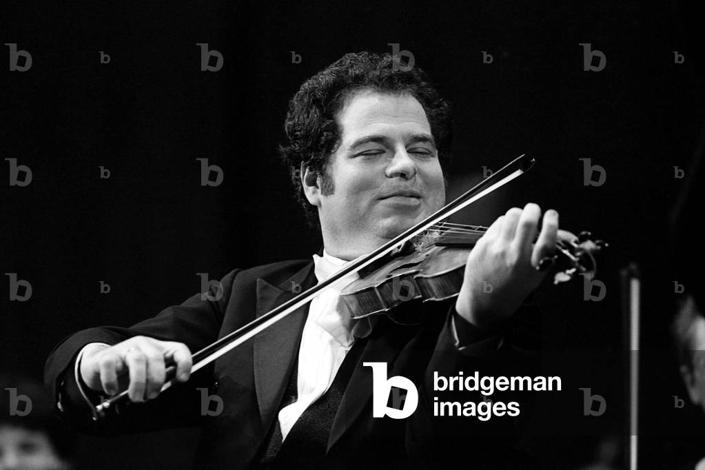 Itzhak Perlman, 1983 (b/w photo)