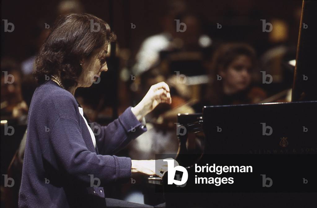 Imogen Cooper - portrait of the British pianist, May 1995.