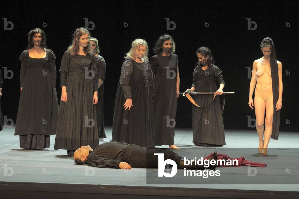 Macbeth at the Theatre des Champs Elysées, Paris, 2015 (photo)