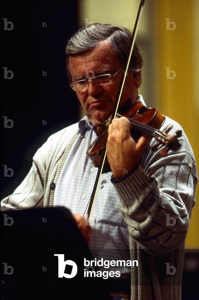 Viktor Tretiakov - Russian Violinist. B.1946. Performing at the Theatre Des Champs Elysses. Paris, November 2003.