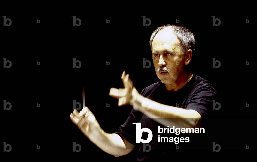 Jésus Lopez-Cobos in 2000, Paris, France. Spanish conductor b. 1940