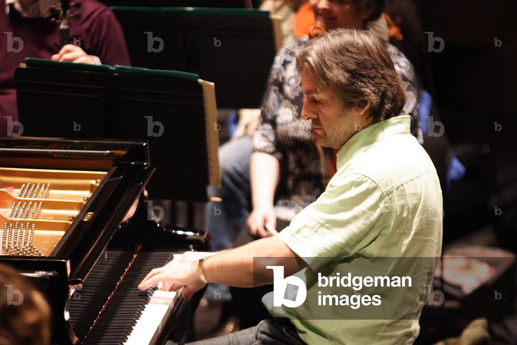 Barry Douglas at the Theatre des Champs Elysées, Paris, 2008 (photo)