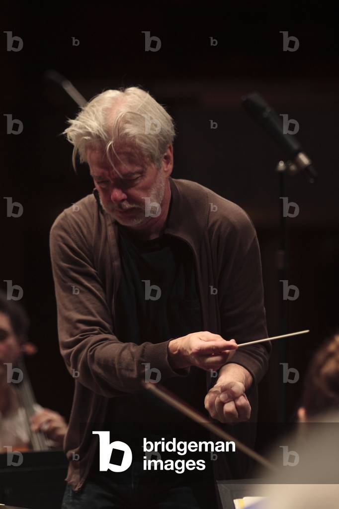 Jukka-Pekka Saraste at the Théâtre des Champs Elysées, Paris, 2016 (photo)