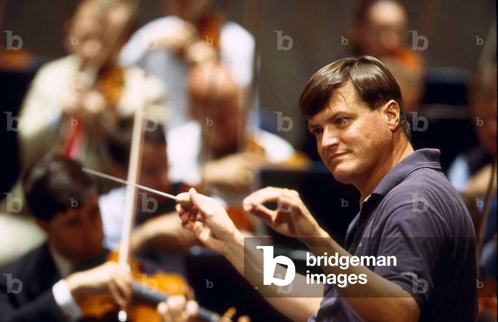 Christian Thielemann performing in Paris, France, 2001 (photo)
