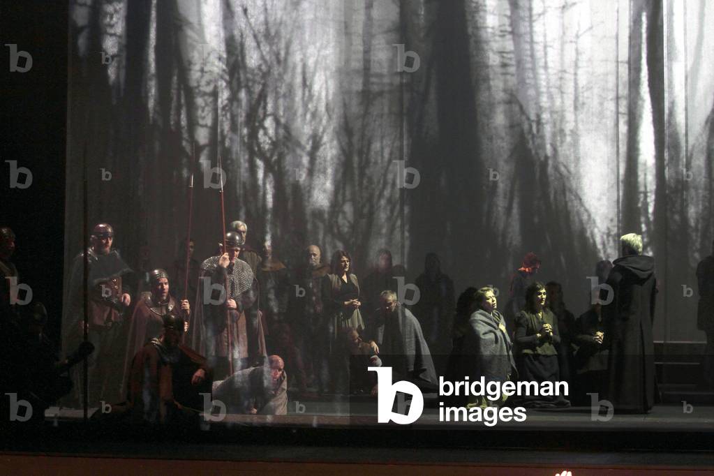 Macbeth - Opera by Giuseppe Verdi - Paris, Théatre des Champs Elysées - 05 2015 - Orchestre national de France - Dir. Daniele Gatti - Act 2