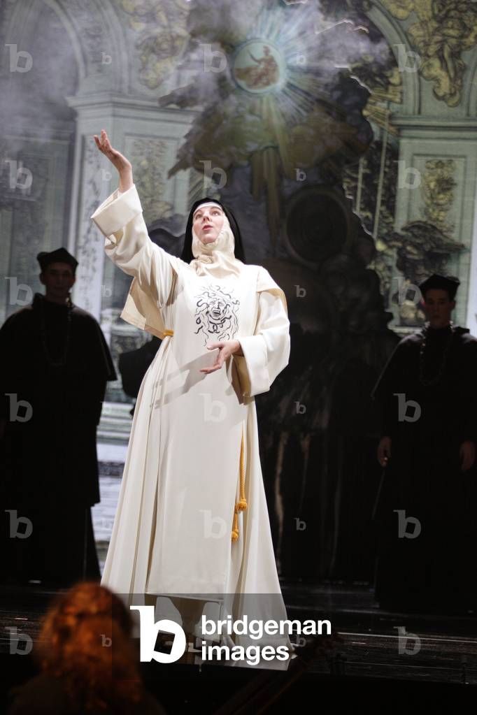 Thesee with Salome Haller in title role