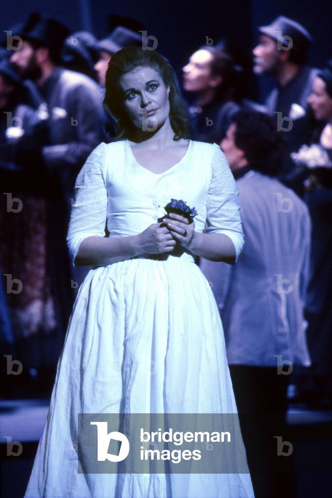 La Sonnambula at the Theatre du Châtelet, Paris, 1989 (photo)