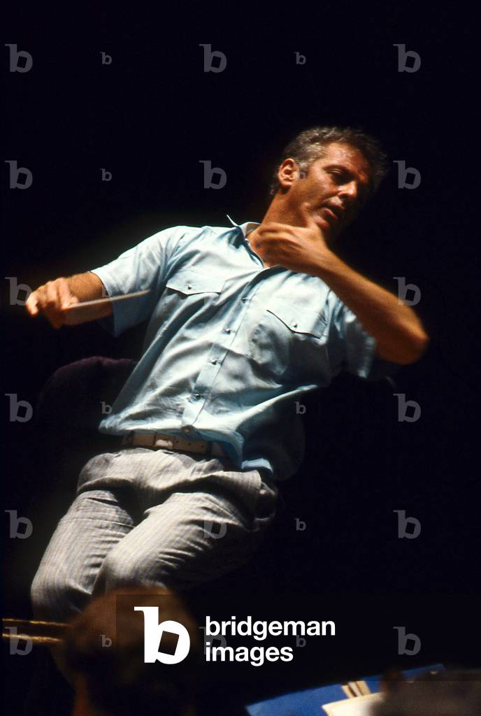Daniel Barenboim - portrait of the Israeli conductor, conducting in Paris, 1989. DB: conductor and pianist, born November 15, 1942.