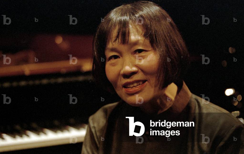 Zhu Xia - Mei - portrait of the Chinese pianist in September 2005.