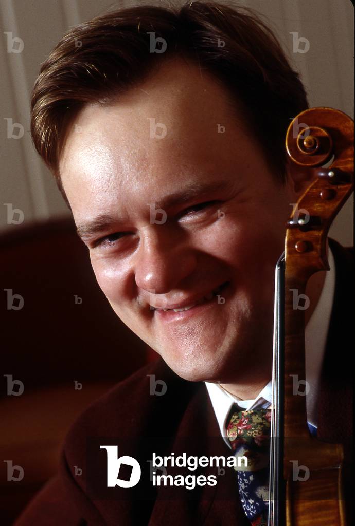 Frank Peter Zimmermann, 2000. German violinist b.1965.