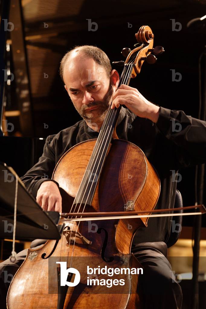 Christophe Coin - Vioncelliste franacais did not in 1958, at the Festival de l'Emperi in 08 2007 at Salon de Provence