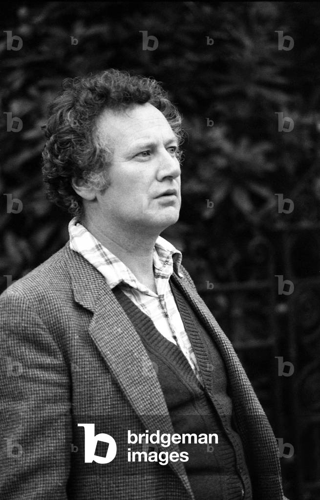 James Simmons (b/w photo, 1983)