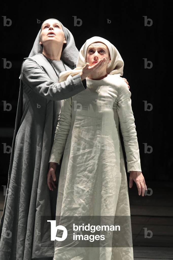 Dialogues des Carmélites, Opera played in Paris, France, 2013 (photo)