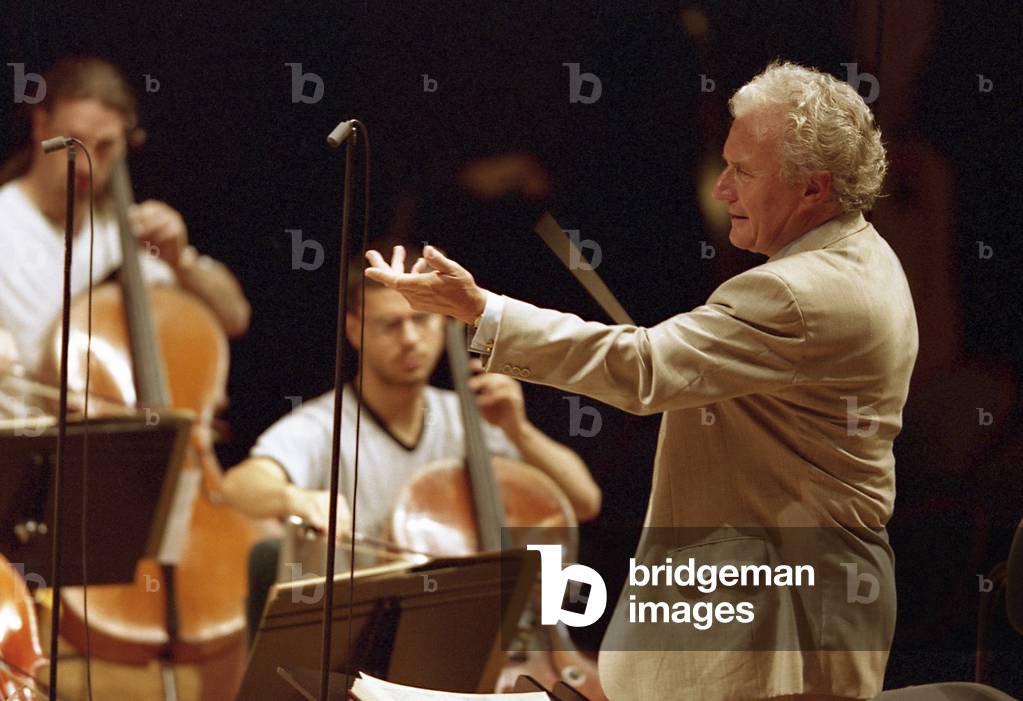 Sir Colin Davis at the Cité de la Musique, Paris, 1999 (photo)