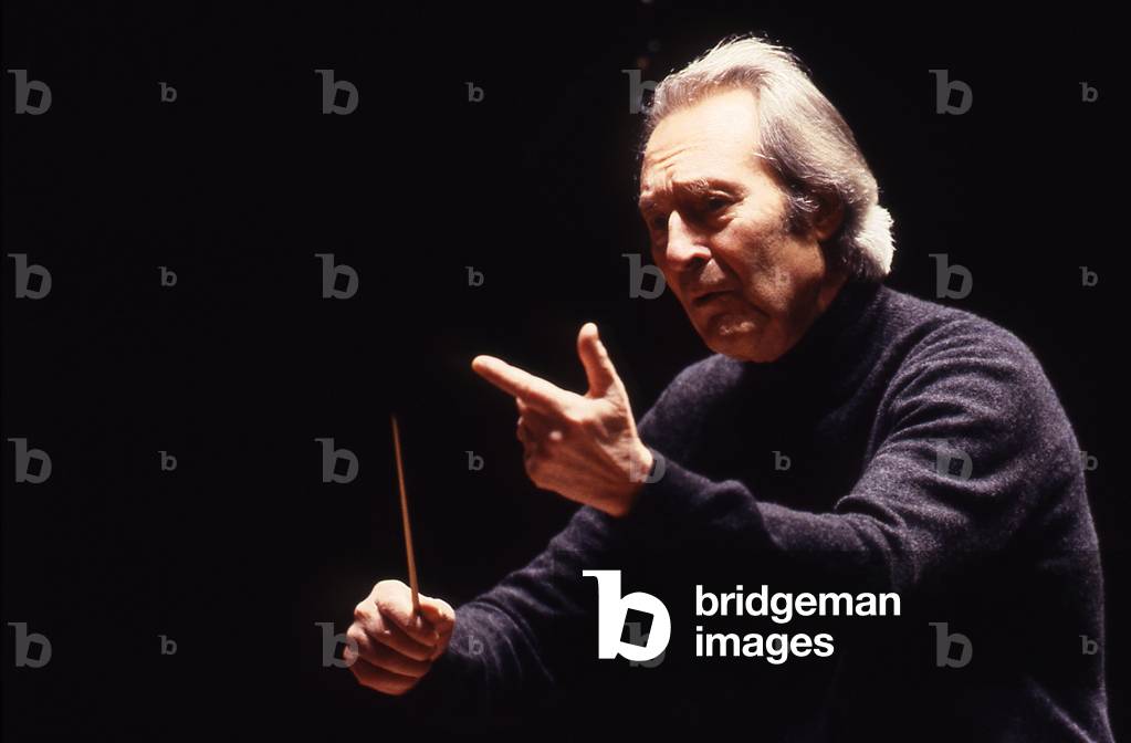 Carlo Maria Giulini conducting in Paris, France, 1992. CMG: Italian conductor,b May 9, 1914 - June 14, 2005.