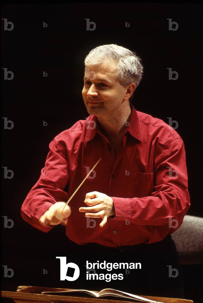 George Benjamin conducting at the Cité de la Musique, Paris, 1998.  English composer and pianist, b.1960