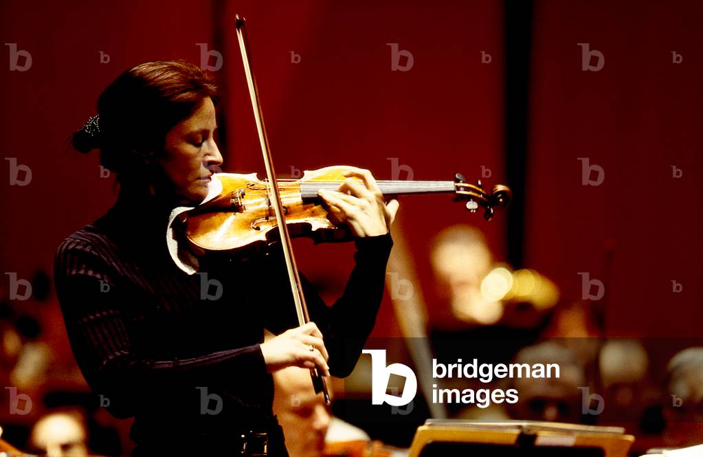 Chantal Juillet, Paris 1999. Canadian violinist b. 19 December 1960.