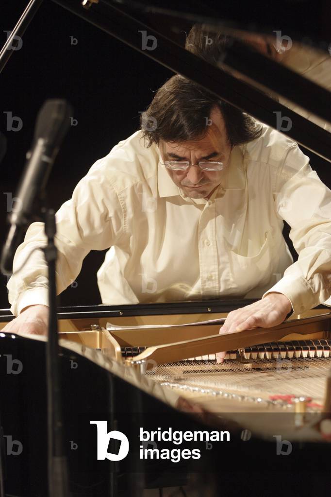 French pianist Pierre-Laurent Aimard in 2007 (photo)