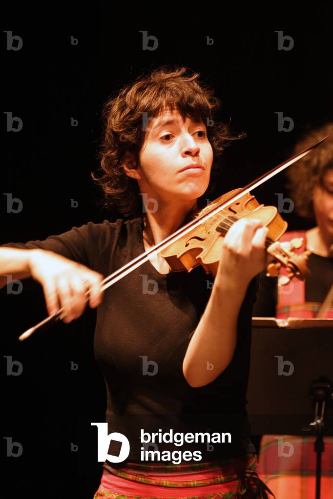 Amandine Beyer - Franacaise violinist born in 1974, specialist in baroque music, at the theatre of the city in 2008
