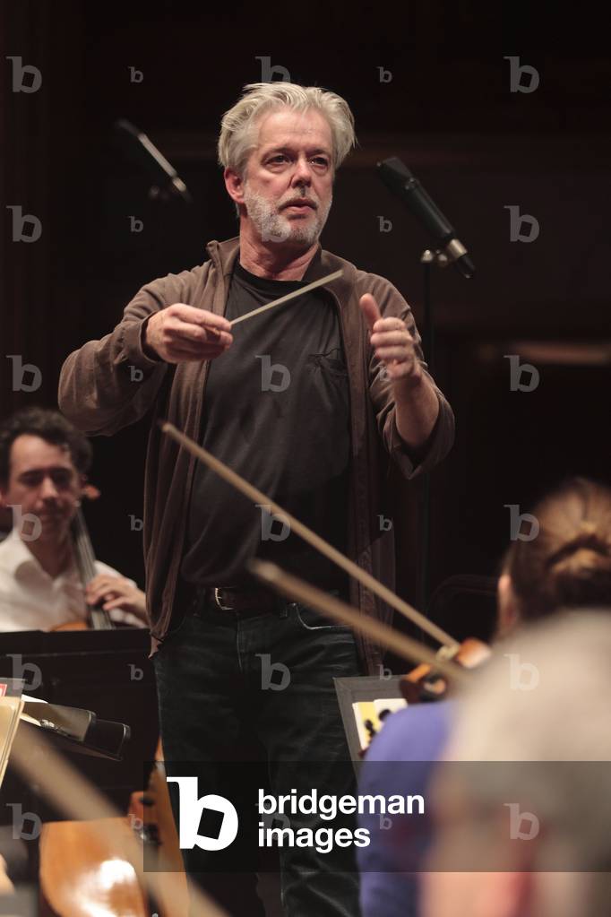 Jukka-Pekka Saraste at the Théâtre des Champs Elysées, Paris, 2016 (photo)