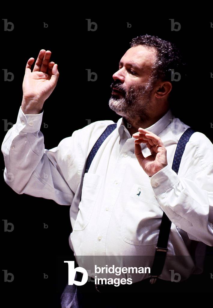 Kenneth Montgomery -  portrait of the Irish conductor born in Belfast in 1943. Paris 1991. Conducting with hands
