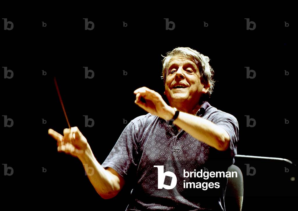 Armin Jordan conducting in Paris 1995. Swiss conductor 9 April 1932 - 20 September 2006.