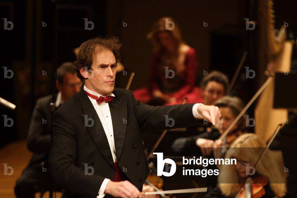 Martin Lebel, December 2008, conducting the Orchestre Philharmonique de la RATP, Radio France, Paris.