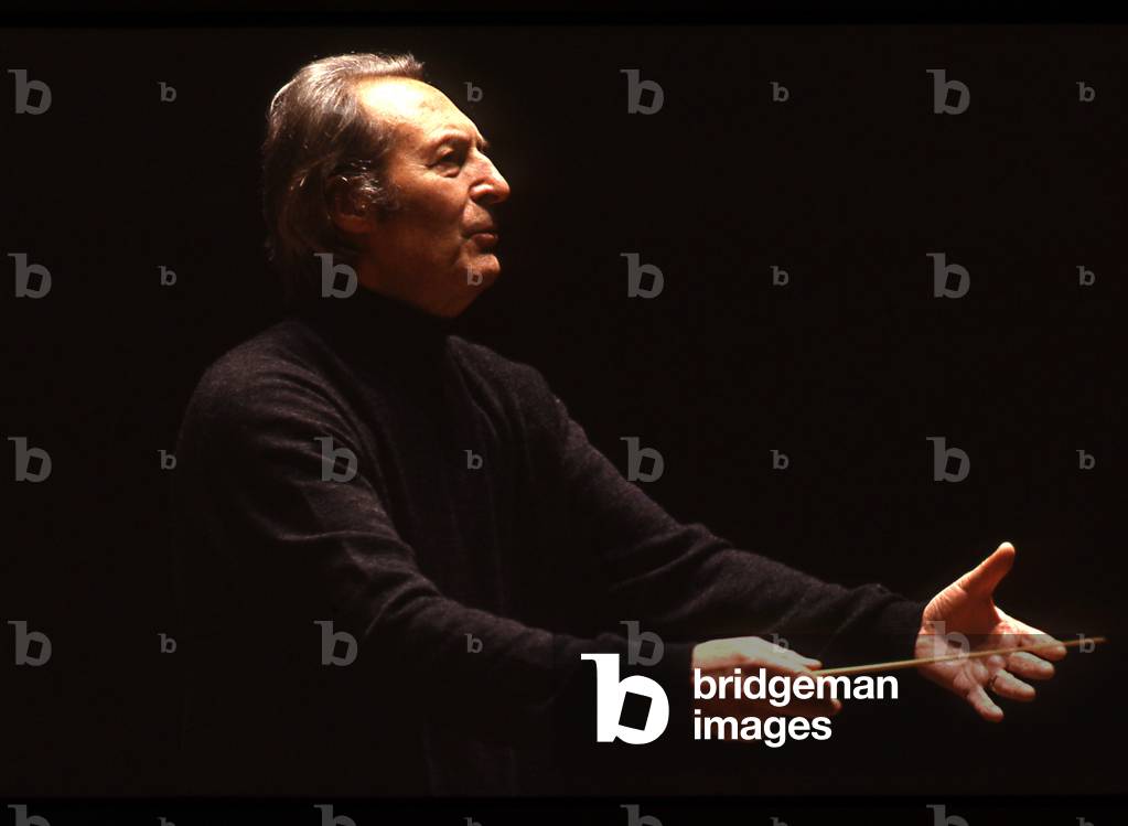 portrait of the Italian conductor - 1914 2005 - during a reharsing  with l'Orchestre de Paris - 1989