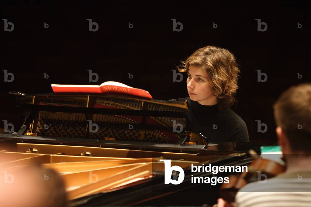 Elena Rozanova - performing with the Camerata Ireland at the Theatré des Champs Elysees, Paris 29 January 2008. Ukrainian pianist, b. 23 March 1969.