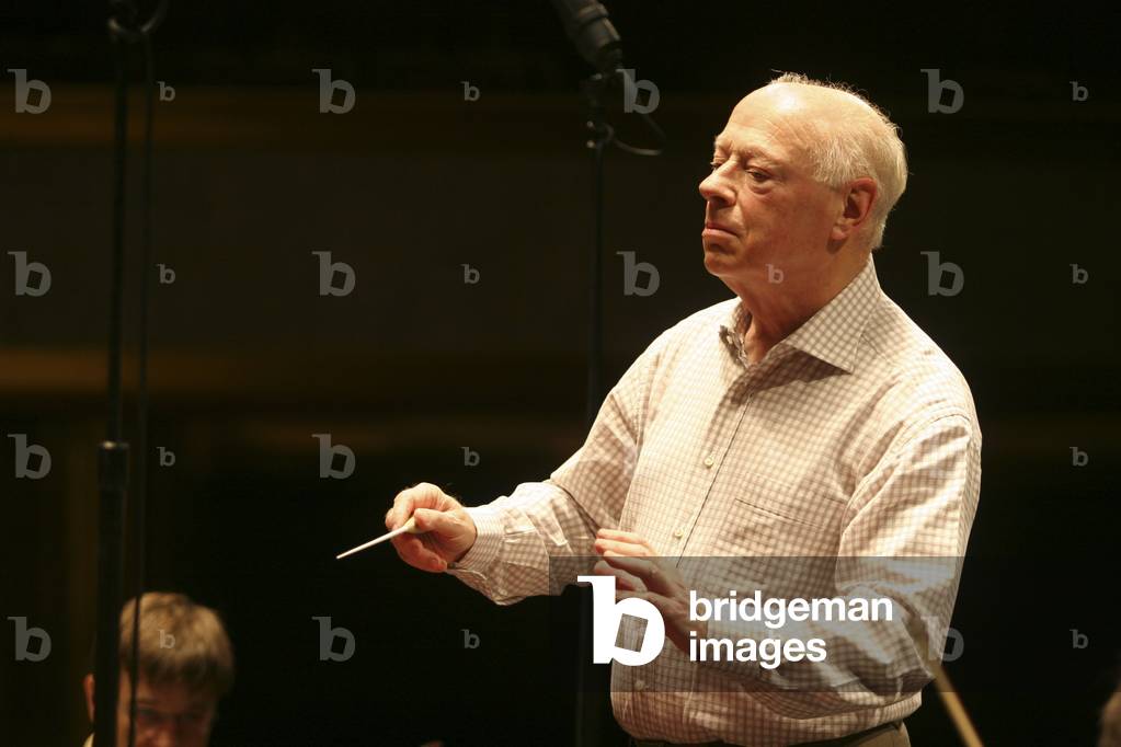 Bernard Johan Herman Haitink rehearsing in Paris, France, 2006 (photo)
