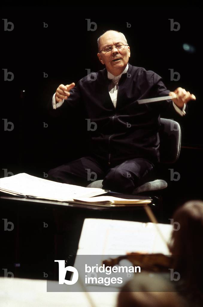 Paavo Berglund -   Finnish conductor, conducting the Chamber Orchestra of Europe, November 1998. b. 14 April 1929.