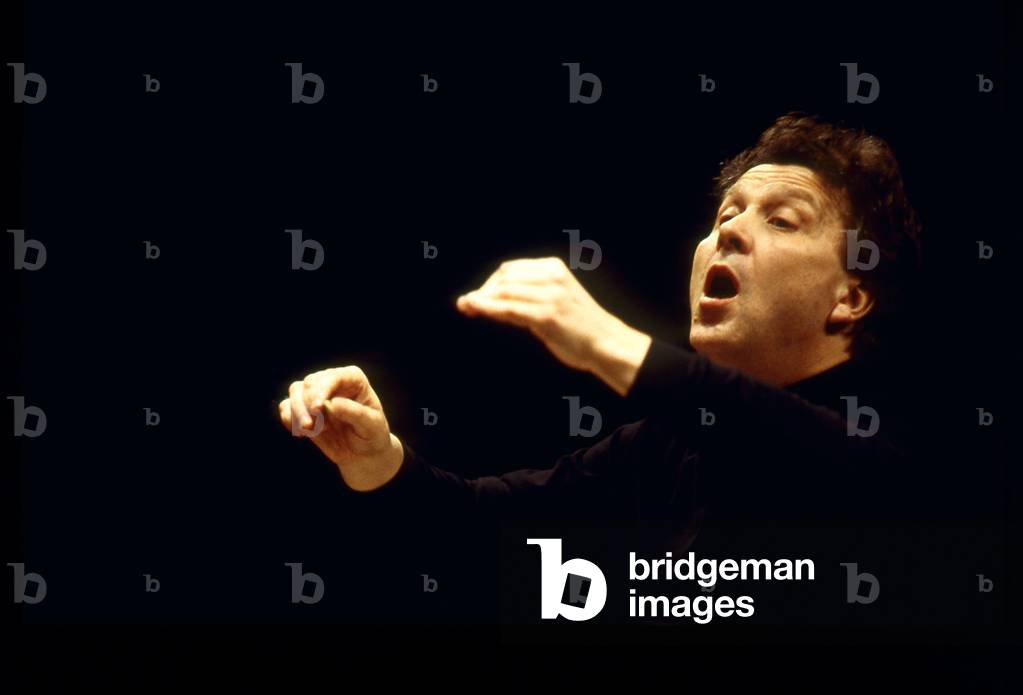 Vassili Sinaisky - conducting the Orchestre de Paris, March 1996. Russian conductor.