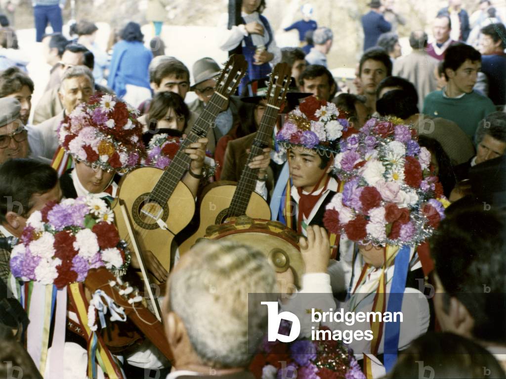 Malaga Verdiales Festival. Men playing guitar (photo)
