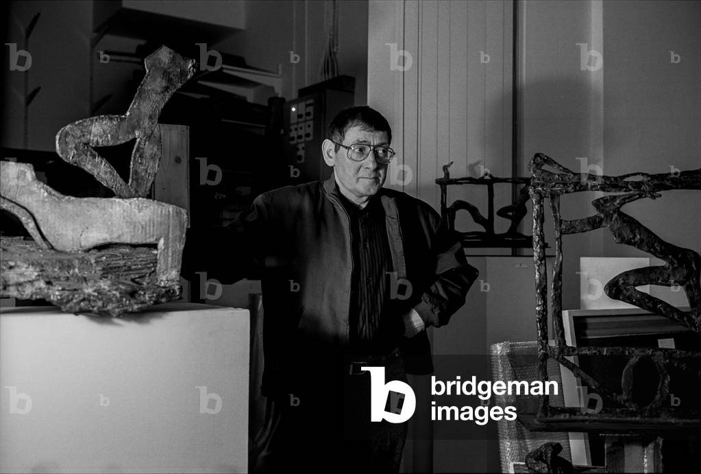 Ivor Abrahams, Mayor Gallery, Cork Street (b/w photo)