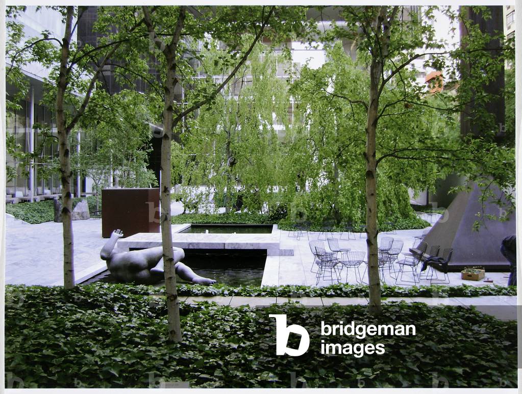 Sculpture Garden - Museum of Modern Art, New York, 2004 (photo)