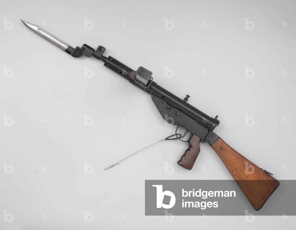 Sten Mk V 9 mm sub-machine gun, 1944-1950 circa