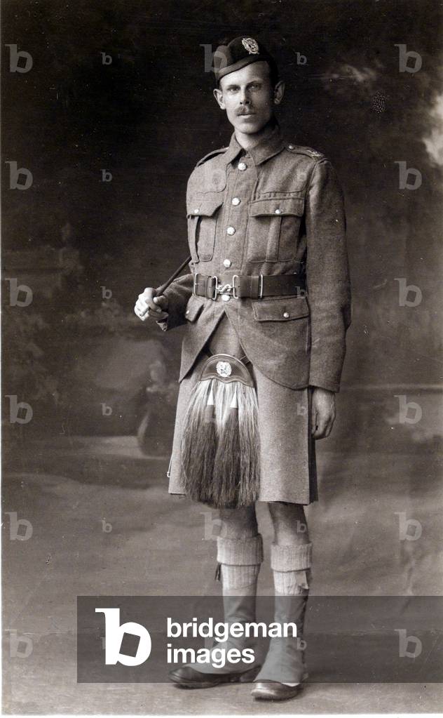 Private Percy Ottley, The London Scottish, 1916 circa (b/w photo)
