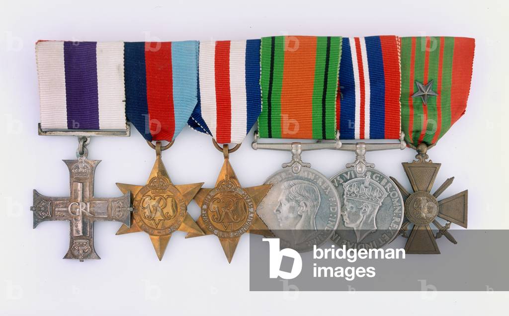 Military Cross medal group, Captain J K Illingworth, Duke of Wellingtons Regiment (metal)