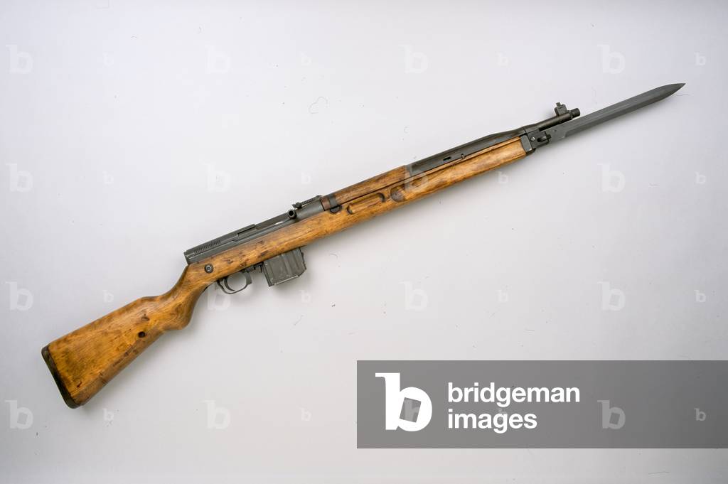 VZ52 7.62 mm self-loading  rifle, 1956 circa