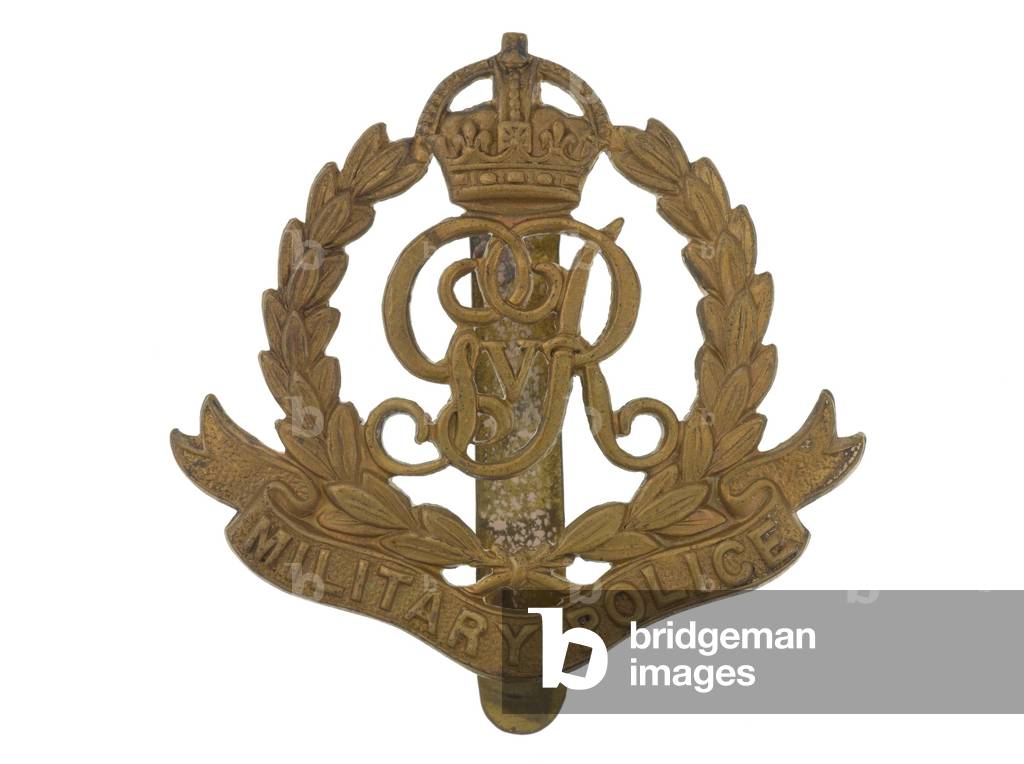 Cap badge, c.1926-36 (metal)