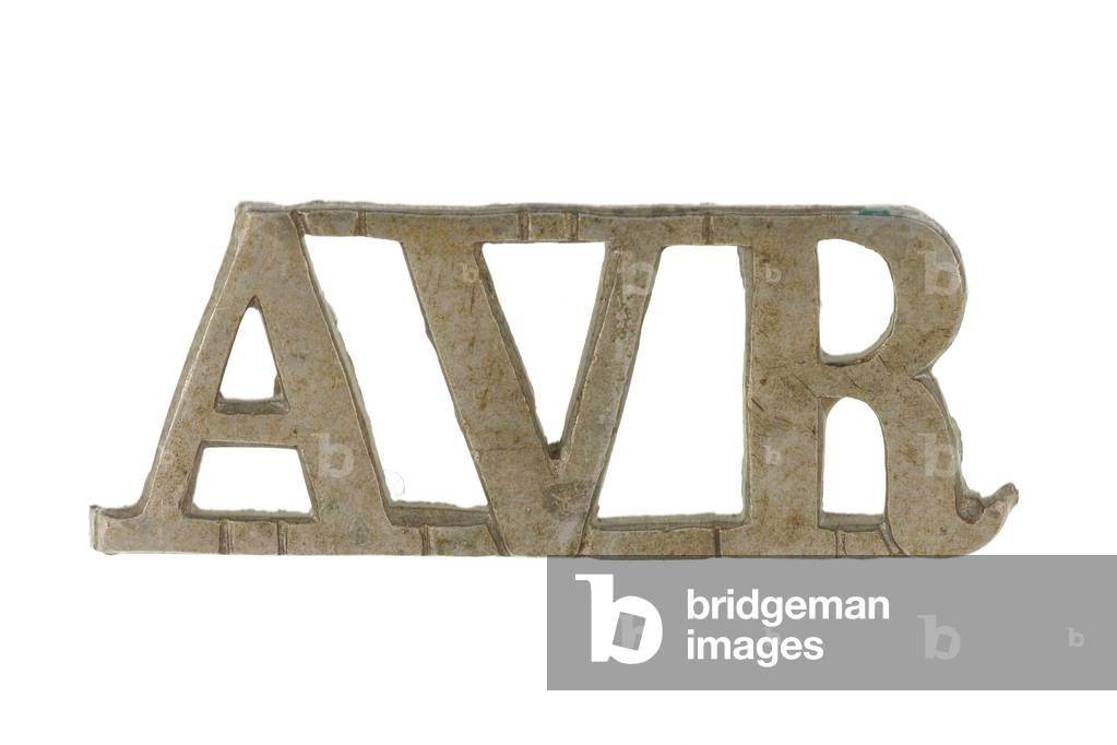 Shoulder title, Allahabad Volunteer Rifles, pre-1917 (metal)